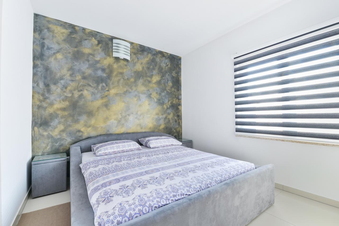 Apartments Mavracic Vir Exterior foto